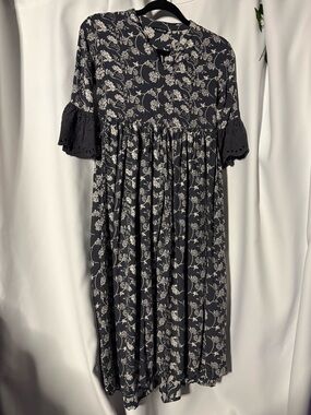 Dark Grey and White Floral Midi Dress with Eyelet Sleeve Detail